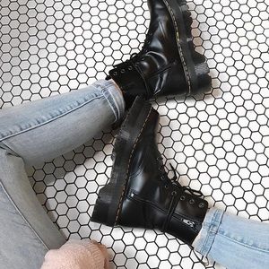 Platform Jadon Dr. Martens
